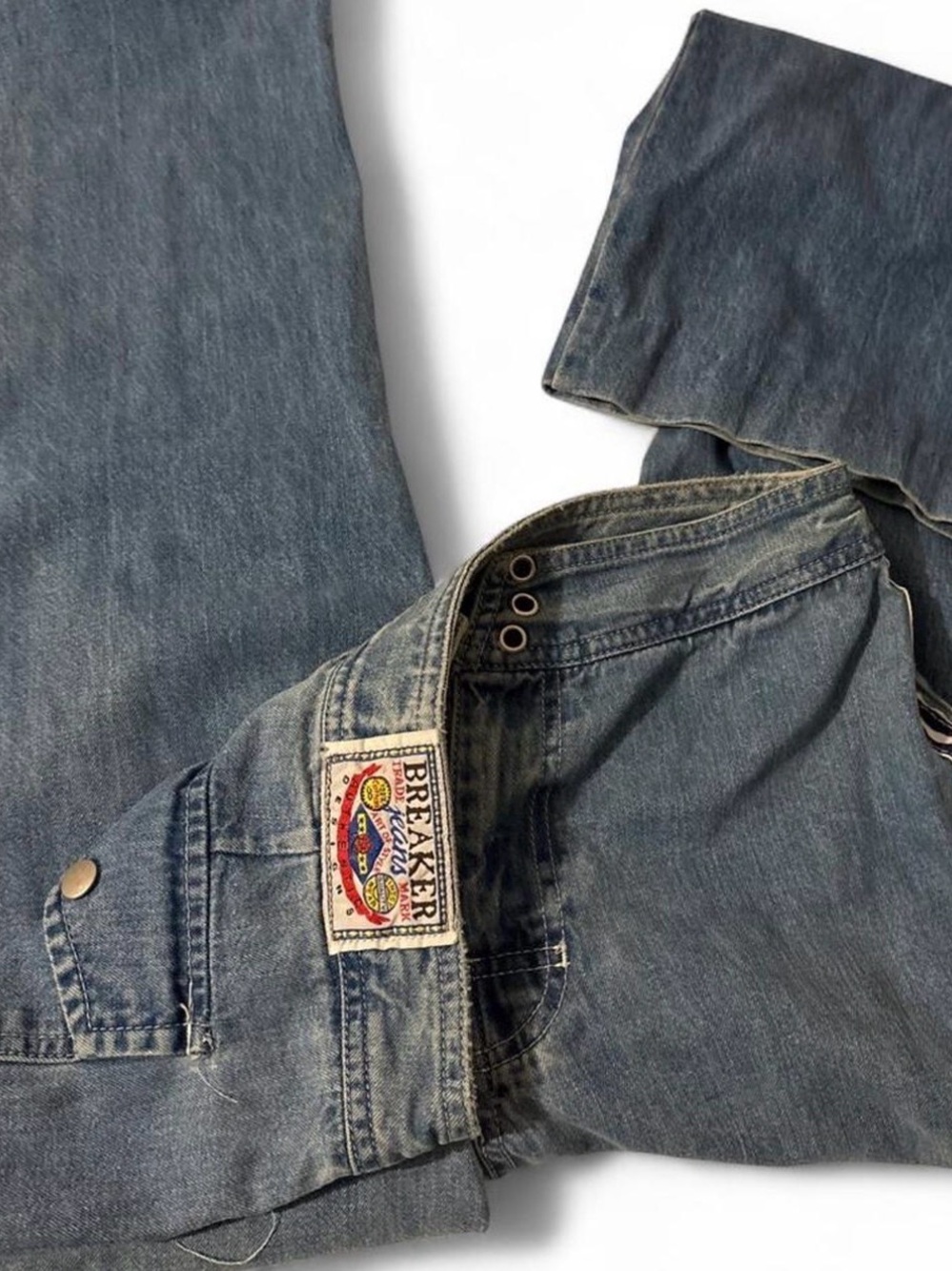 Breaker Brand Men's Bootcut Jeans in Faded Blue
